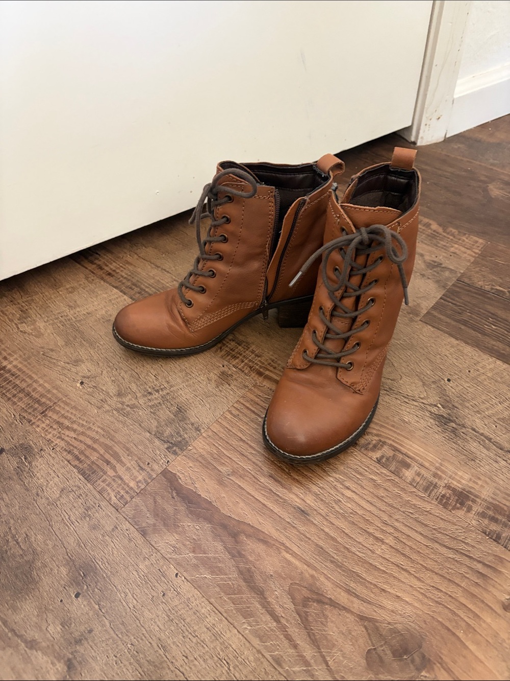 Women’s Brown Lace-Up Ankle Boots with Side Zipper